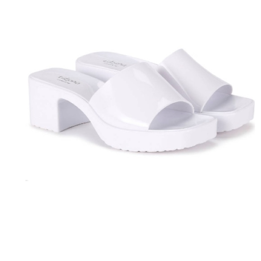 Crown and Ivy Sandals